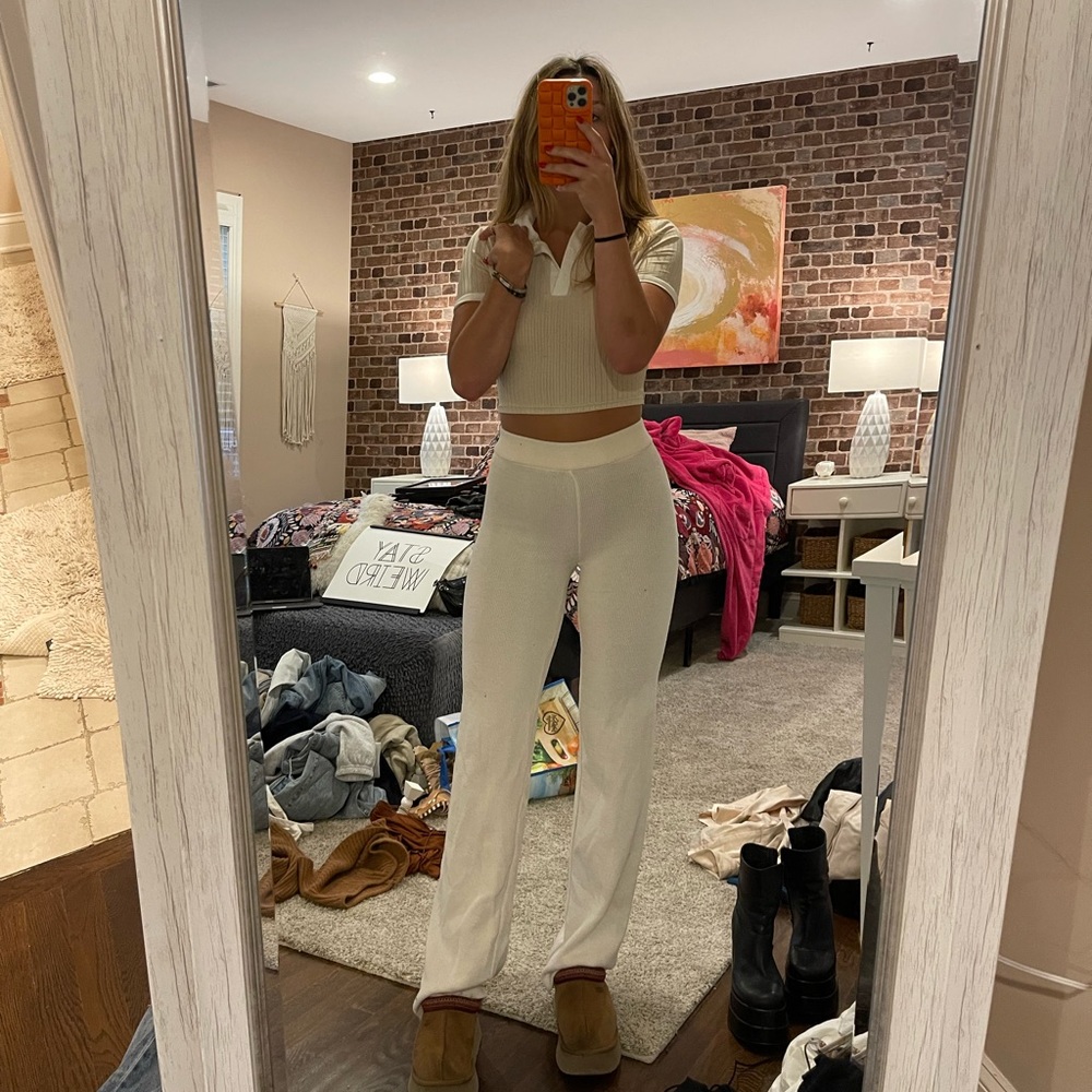 White fox cream ribbed pants